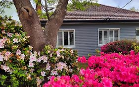 La Villette Sleeps 9 Fireplace Bbq Pet Friendly